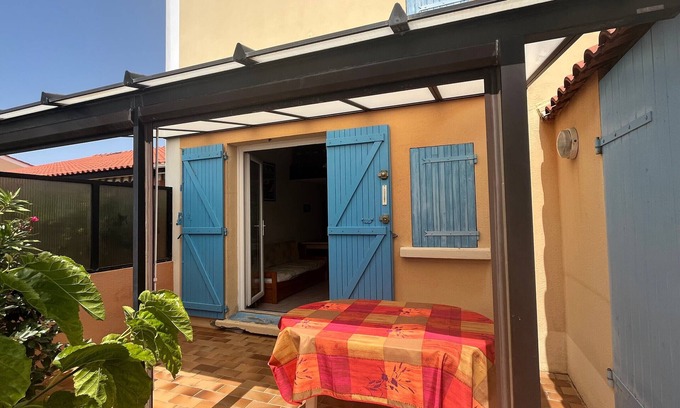 Le Barcares Villa | Charming Villa with AC, Mezzanine, Terrace, 400m to Beach, Sleeps 6, Private Parking