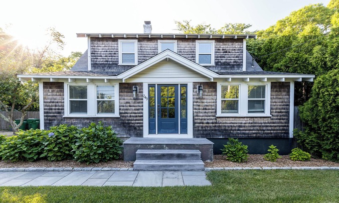 Vineyard Haven House | Charming Vineyard Classic Home, Walk to Town & Boat