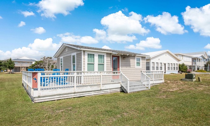 Long Beach House | Charming Vintage Beach Bungalow Only One Block from the Beach