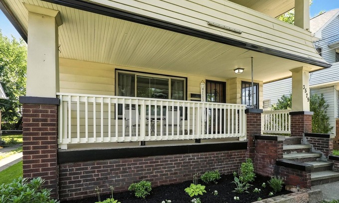 Cleveland House | Charming West Cleveland Home- Private Entry- Small Pet Friendly
