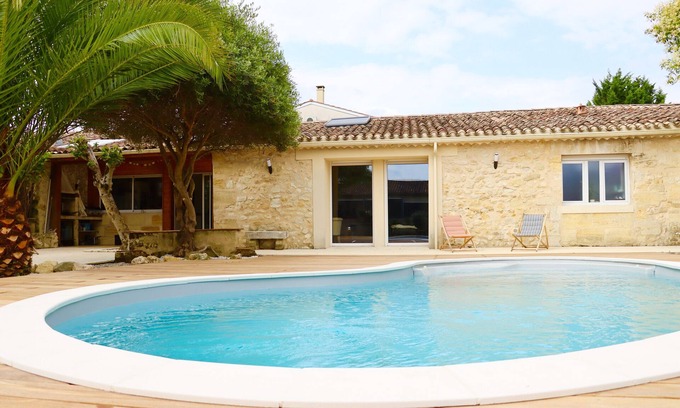 Artigues-pres-Bordeaux House | Chartreuse Coup Vacances Famille-piscine-jardin
