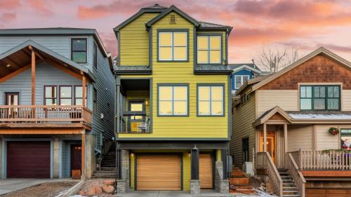 North Park City House | Chartreuse by AvantStay Modern Mountain Cabin in Heart of Park City
