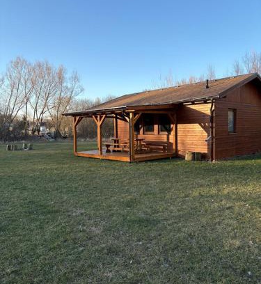 Jestrebi House | Chata Domovík