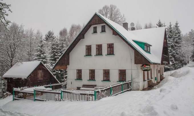 Jestrabi v Krkonosich Cabin | Chata Slunečná