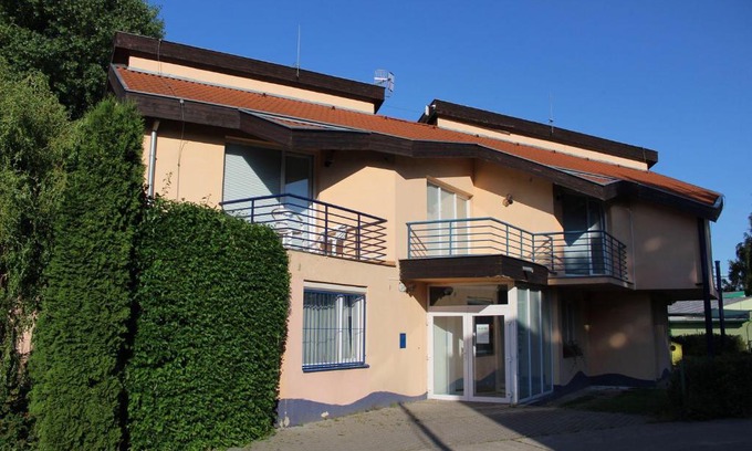 Senec Cabin | Chata TARGET Senec