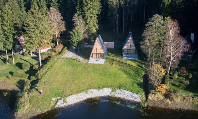 Frymburk House | Chata u jezera - Lenicka