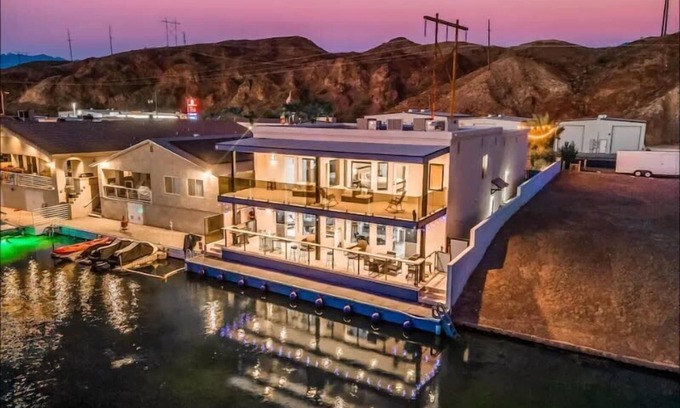 Cienega Springs House | Chateau Bleu Summary: