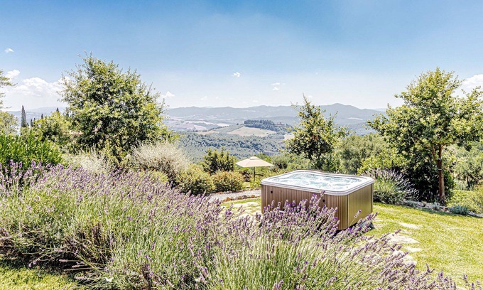 Montecatini Val di Cecina Villa | Chateau La Siroque –Villa with private pool