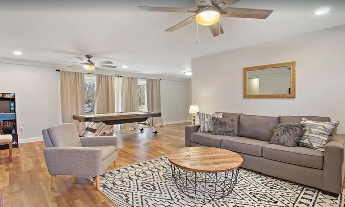 Libertyville House | Cheerful 3-bedroom home l Free parking on premises