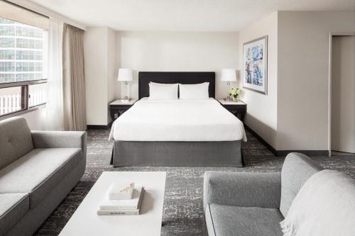 Bay Street Corridor Hotel | Chelsea Hotel Toronto
