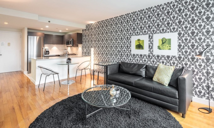 Midtown Apartment | Chelsea One Bedroom with Views and Amenities