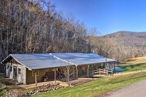 Greeneville House | Cherokee Natl Forest Retreat Renovated Cabin!