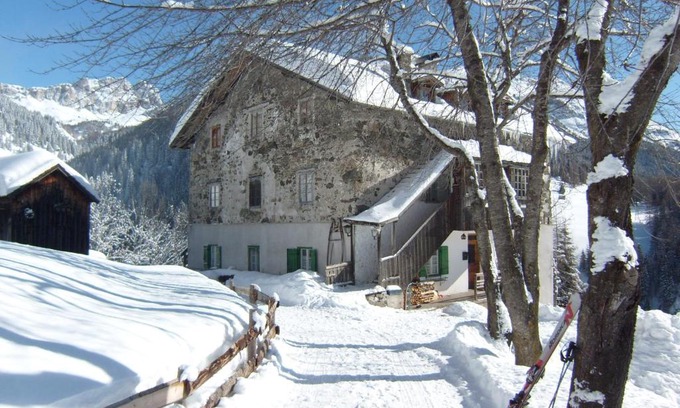 Livinallongo del Col di Lana Ski Chalet | Cherz Romantic House