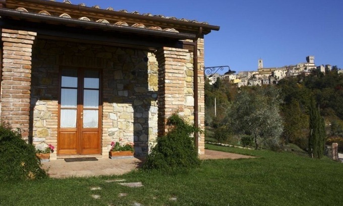 San Casciano dei Bagni Apartment | Chestnut apartment with swimming pool for 4 people