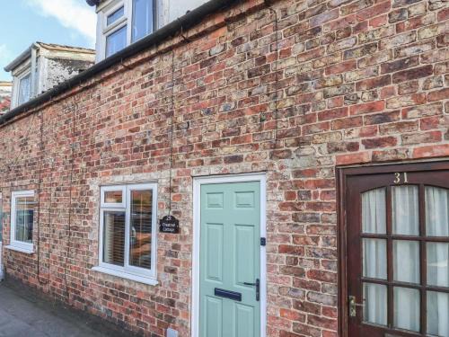 Driffield House | Chestnut Cottage