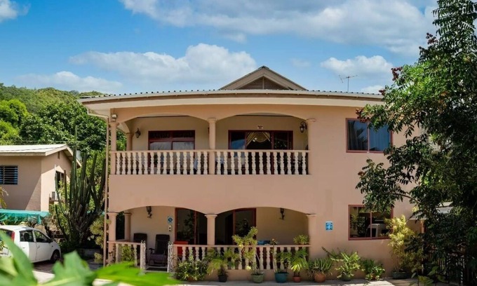 Mahe Island Apartment | Chez Benoit Self Catering