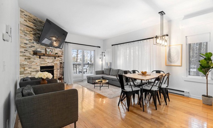 Mont-Tremblant Condo | Chez Dodo Chalet Tremblant 3 Bdr with fireplace