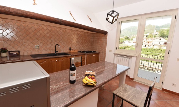 Agerola Apartment | Chez Luke Apartment "Wine", 10 minutes from "Path of the God"