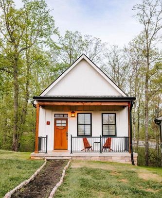 Jasper House | Chic 2br Cabin D By Mhm Luxury Properties
