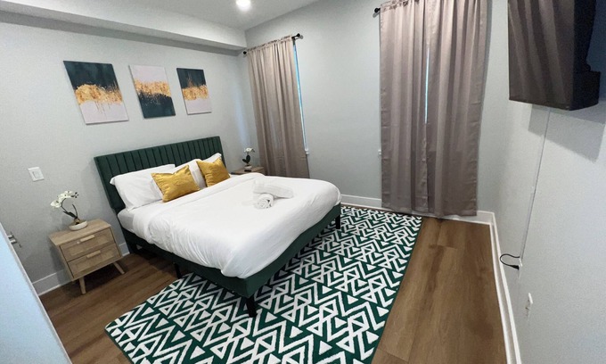 Glenwood Apartment | Chic 3BR Retreat w/Stylish Color-Themed Rooms, 2 Baths & Private Patio Oasis