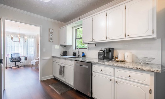 Clarkdale House | Chic and comfortable…ATL Family Friendly