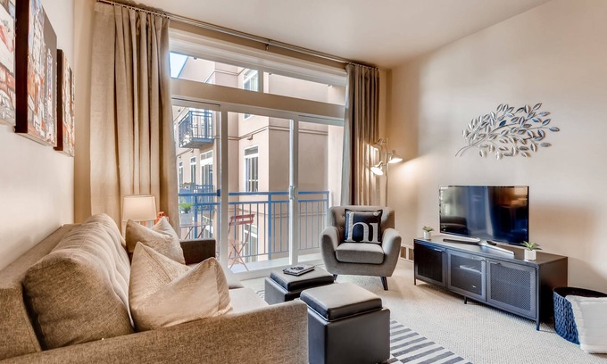Belltown Condo | Chic Condo in the Heart of Seattle!