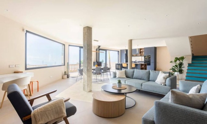Sauzal Villa | 'chic Escape Villa': Diseño con Vistas al Océano