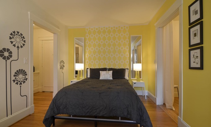 Belltown Condo | Chic flat. Trendy neighborhood. Walk to Pike Place Market.