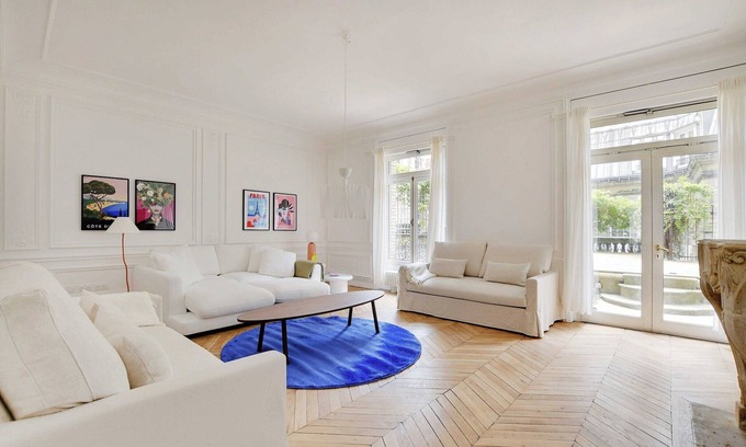 Chaillot Apartment | Chic flat with garden terrace -4BR/12P - Trocadéro