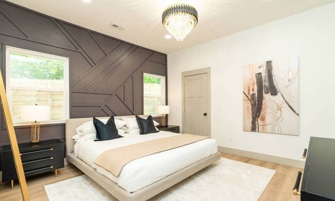 Parkridge House | Chic Modern Home 3mi UT/Downtown