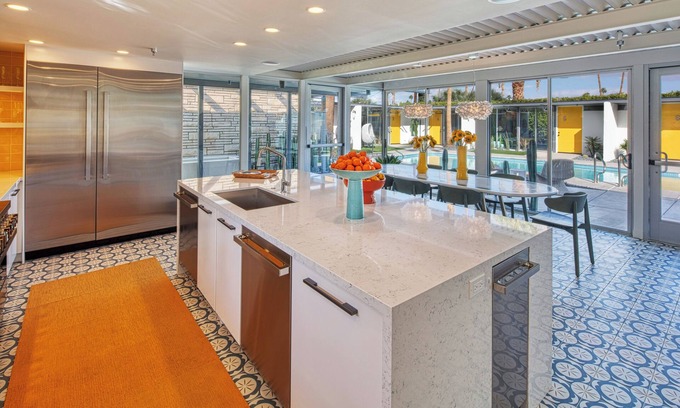 Tahquitz River Estates Hotel | Chic Palm Springs retreat with pool, spa, and mountain views