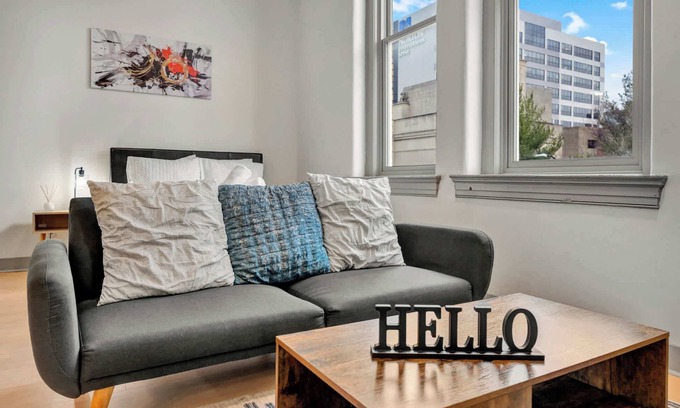 Downtown Louisville Apartment | Chic Studio w/Free Parking | Near Norton Hospital