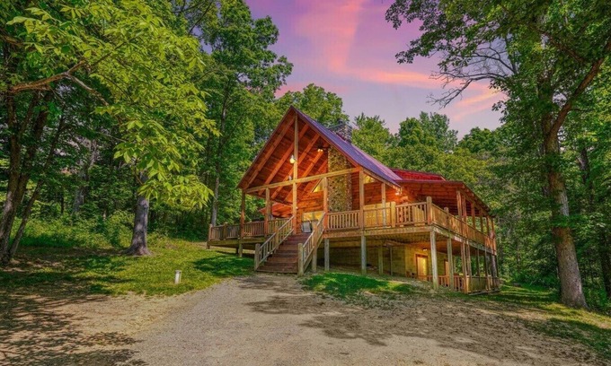 Laurelville Cabin | Chief Logan Lodge | Hocking Hills