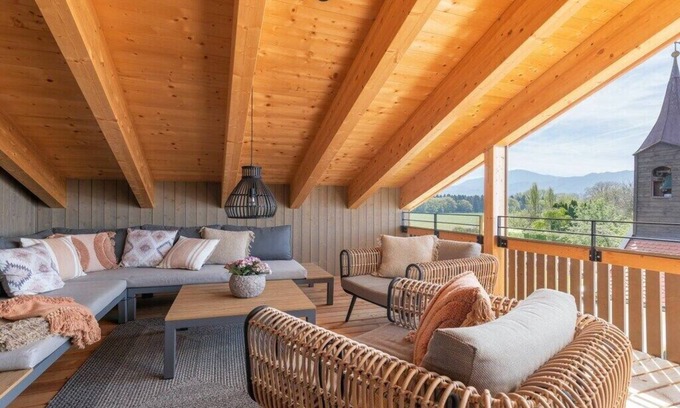 Uebersee House | Chiemgauloft Comfortable holiday residence