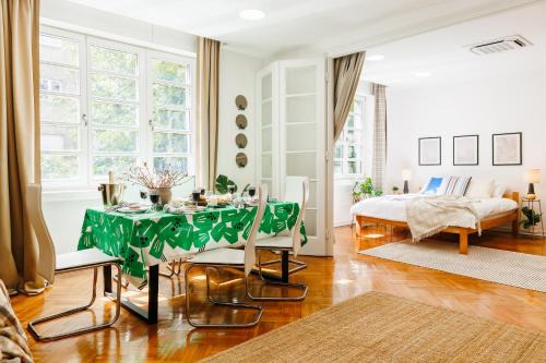 Savamala Apartment | Chill Flow 110m2 with Balcony Old Town Renovated