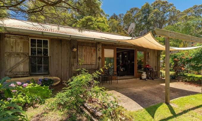 Bungwahl Cabin | Chill Out on the shores of the beautiful Myall Lake