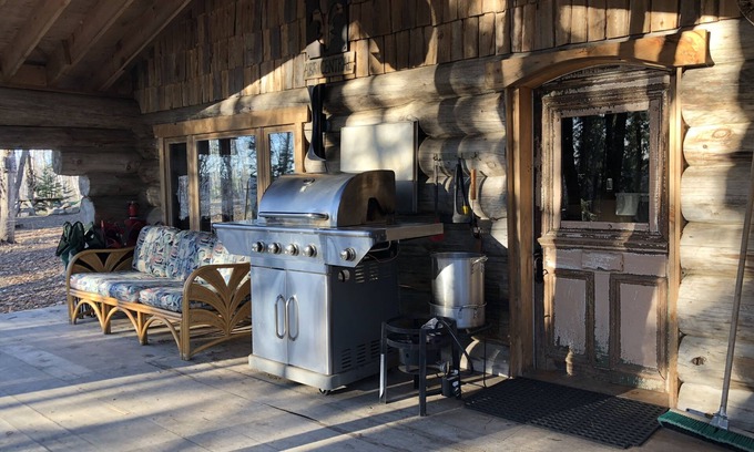 Saint-Sauveur Cabin | Chimo Refuges vacation center # MOJOTO