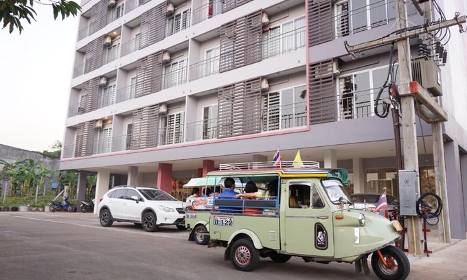 Trang Apartment | Chompu Nakarin Apartment
