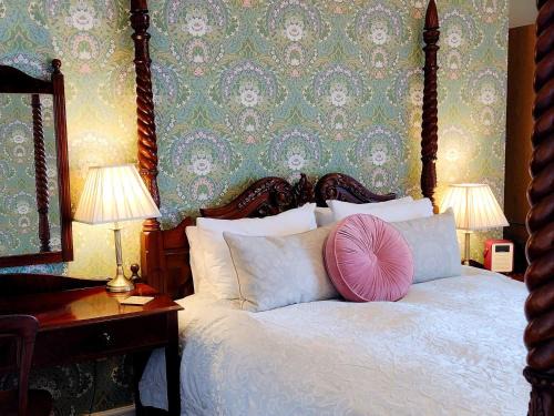 Lynton Hotel | Chough's Nest Hotel
