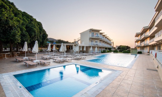 Agia Pelagia Hotel | Chrissy's Paradise