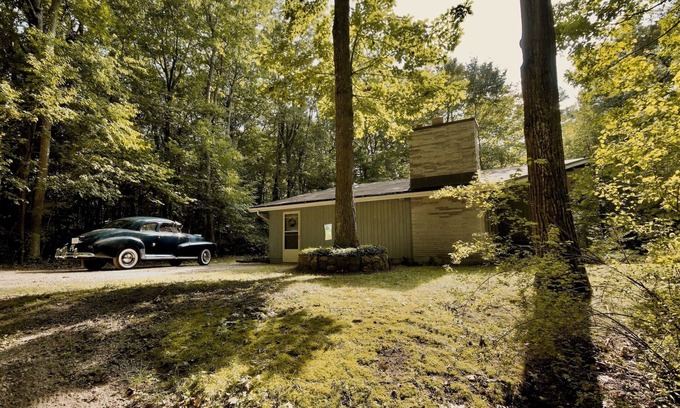 Grand Bend Cottage | Christie Lakeby! Family Cottage Steps From The Beach In Southcott Pines.