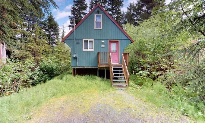 Alyeska Hotel | Christina Cabin