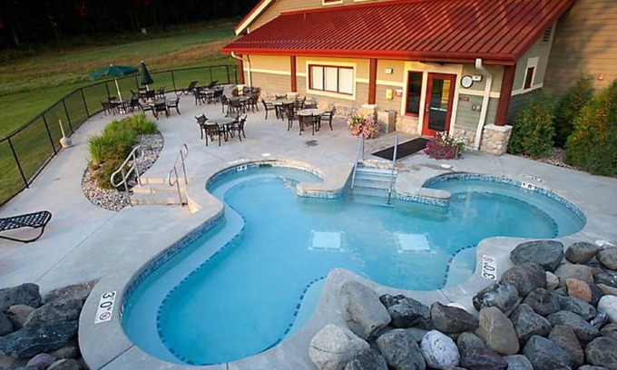 Wisconsin Dells Cabin | Christmas Mountain Village Resort, Golf/Ski, Wisconsin Dells, 2BR/2BA Timber