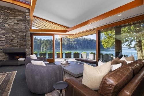 Bellingham Villa | Chuckanut Point Villa