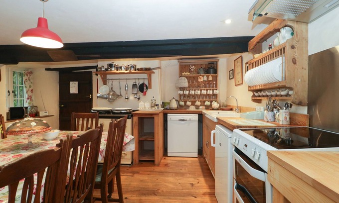 Winsham Cottage | Church Farmhouse