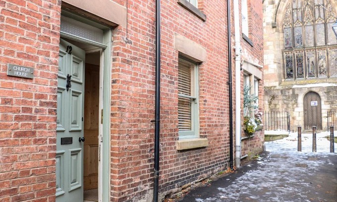 Wirksworth House | Church House