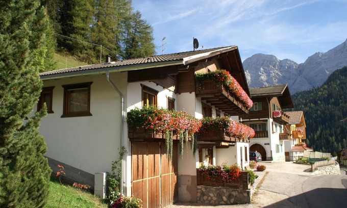 San Genesio Apartment | Ciasa Complojer