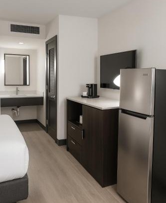 Wheatland Hotel | Citrus Suites Extended Stay OKC Airport