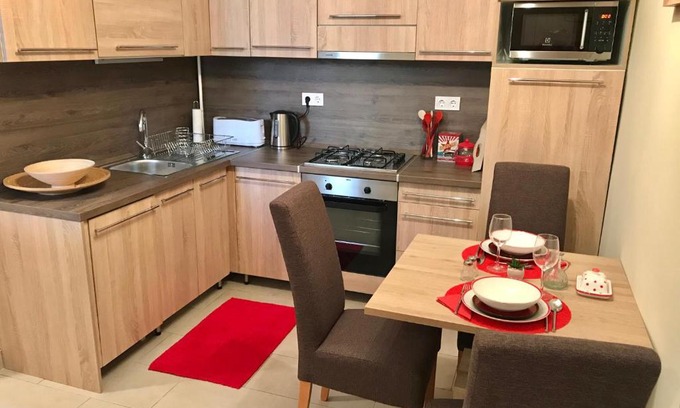 Pecs Apartment | City Apartman