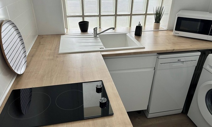 Nevers Apartment | City center and park view